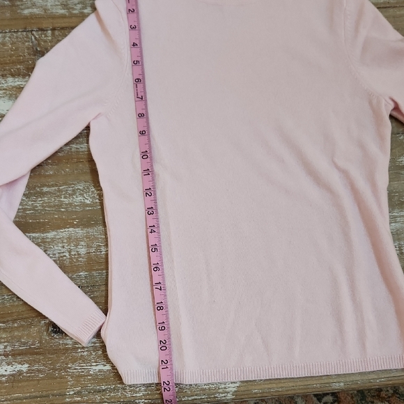 Charter Club Pink Ribbed Turtleneck Sweater - Picture 4 of 5